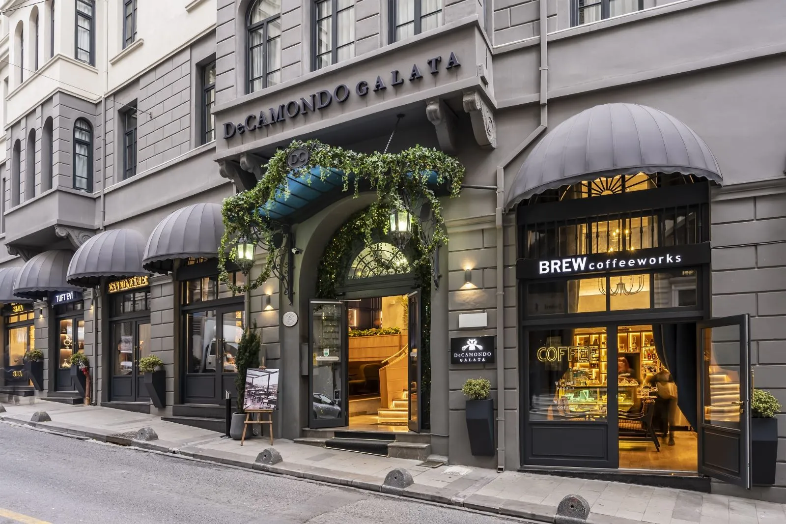 The Brew Coffeeworks storefront on the ground floor of the Banque Building