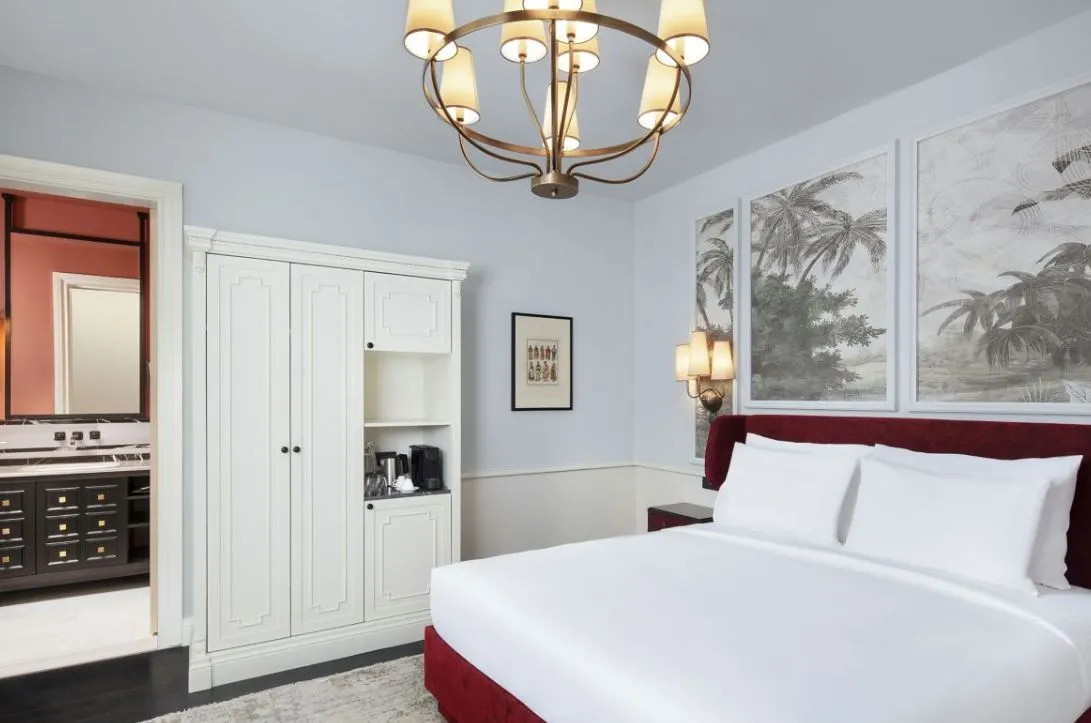 Queen room with wardrobe and painted panels
