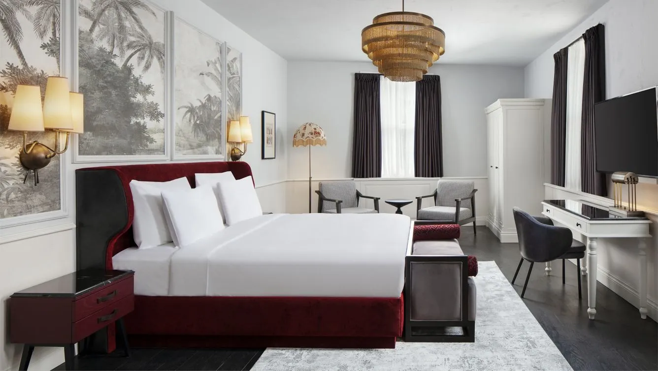 Grand Pera room with a king bed, sitting area and desk